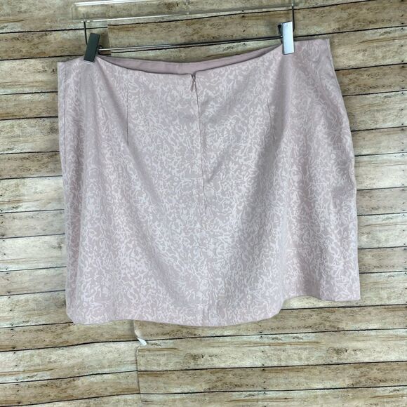 House of Harlow Pink Mini Skirt
House of Harlow 1960 sz XL - Picture 2 of 6